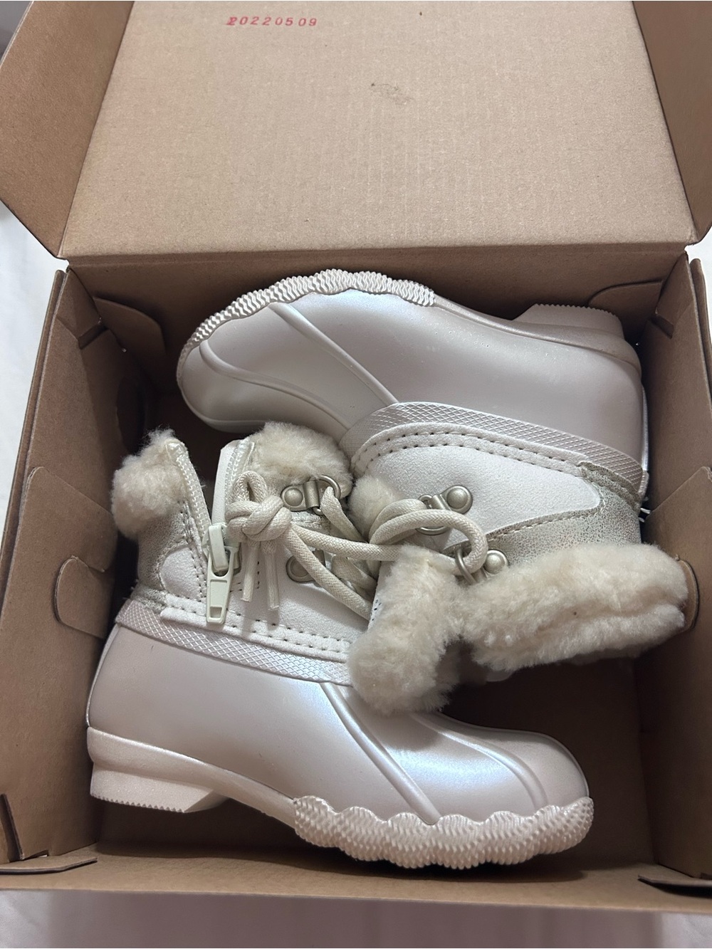 Sperry Cream Kids Waterproof Faux Fur Lined Rain & Snow Boots